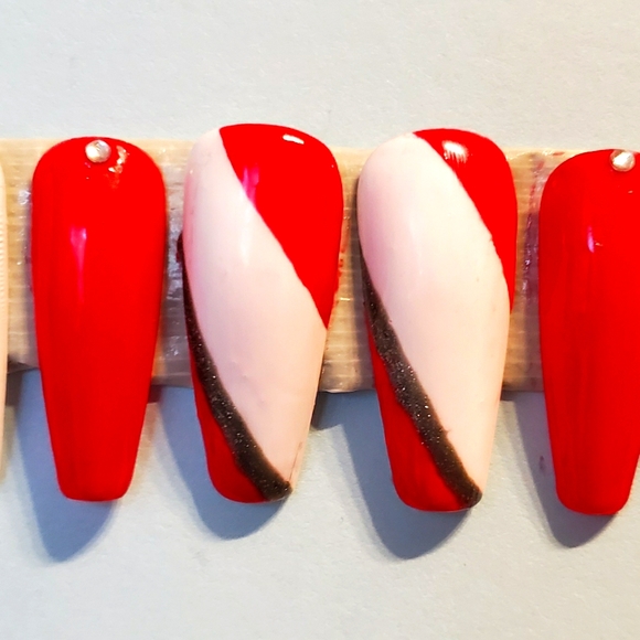 Pres On Nails Joy Ride - Picture 1 of 5